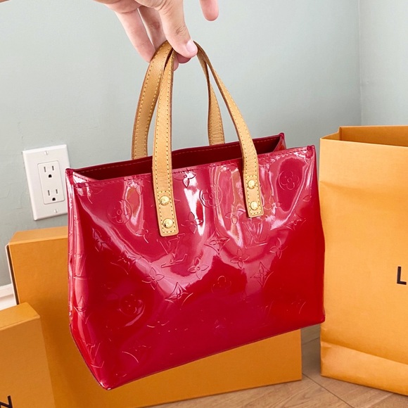 Louis Vuitton Handbags - ✨♥️MINI BAG♥️✨ Authentic Louis Vuitton Reade PM